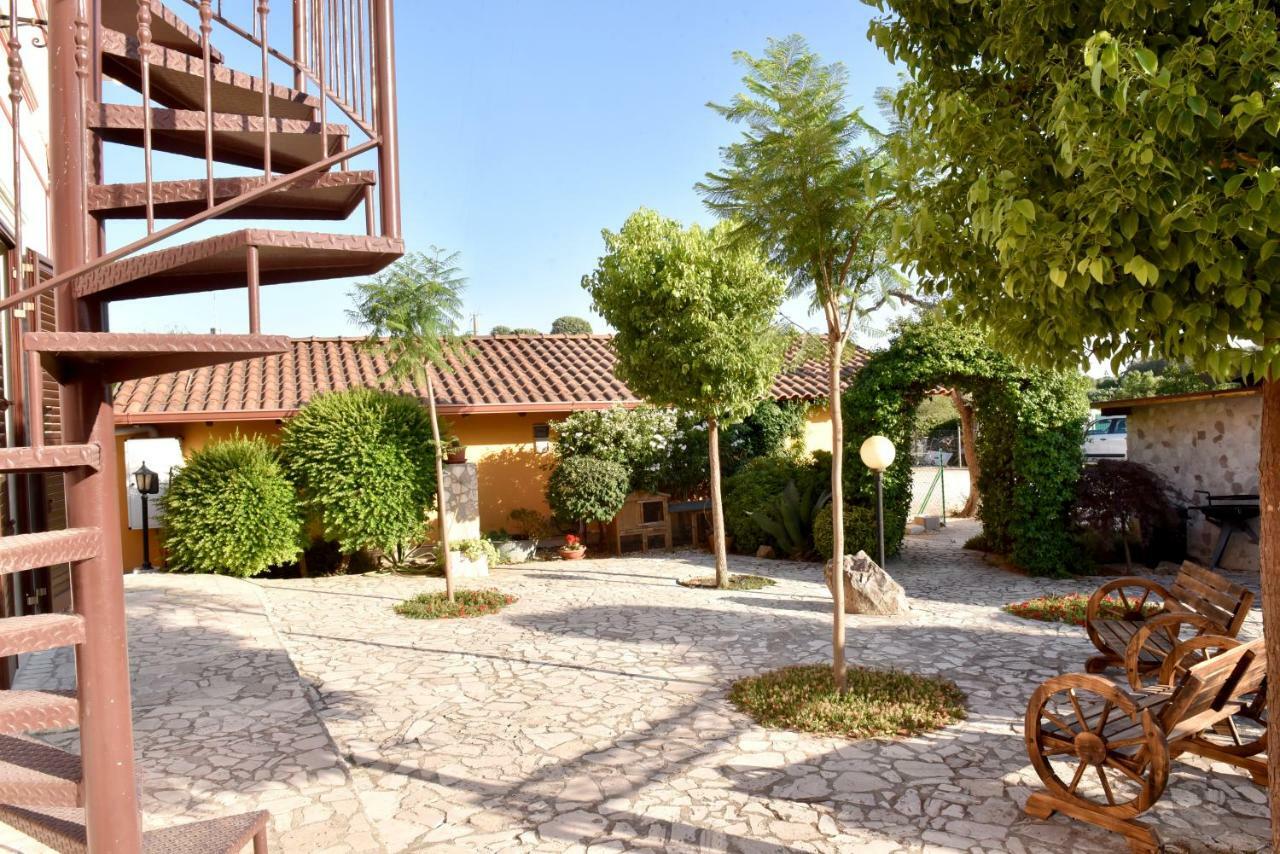 B&B Villa Anastasia Club Mesagne Exterior foto